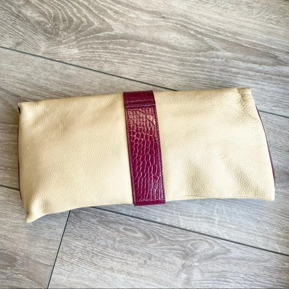 BCBGMAXAZRIA  Cream Leather Clutch - Picture 6 of 16